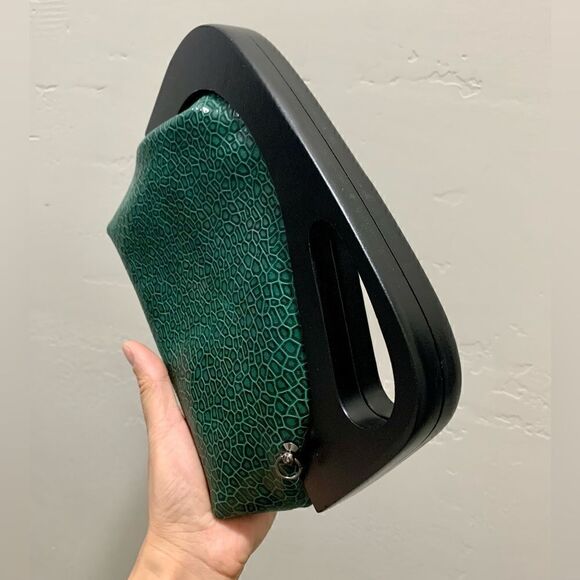 Handmade Genuine Embossed Leather, Wooden Frame Clutch/Crossbody/Evening Bag - Picture 8 of 12